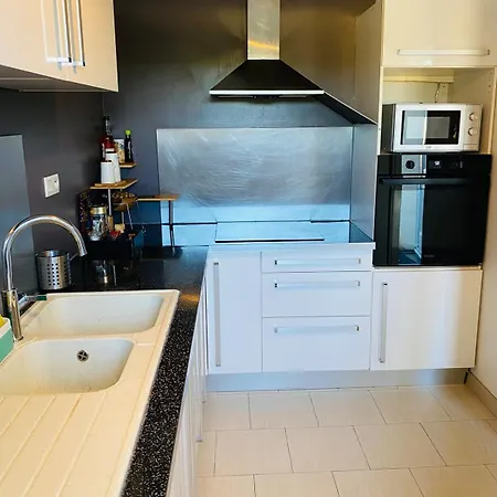 Maison Propre Et Calme A 5 Min Du Futuroscope *