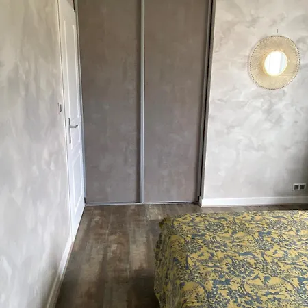 Maison Propre Et Calme A 5 Min Du Futuroscope Holiday home Chasseneuil-du-Poitou