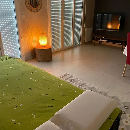 Maison Propre Et Calme A 5 Min Du Futuroscope * 沙斯讷伊迪普瓦图
