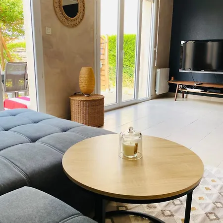 Maison Propre Et Calme A 5 Min Du Futuroscope Holiday home Chasseneuil-du-Poitou